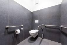 Lido di Bolzano: Bagno presso l'ingresso